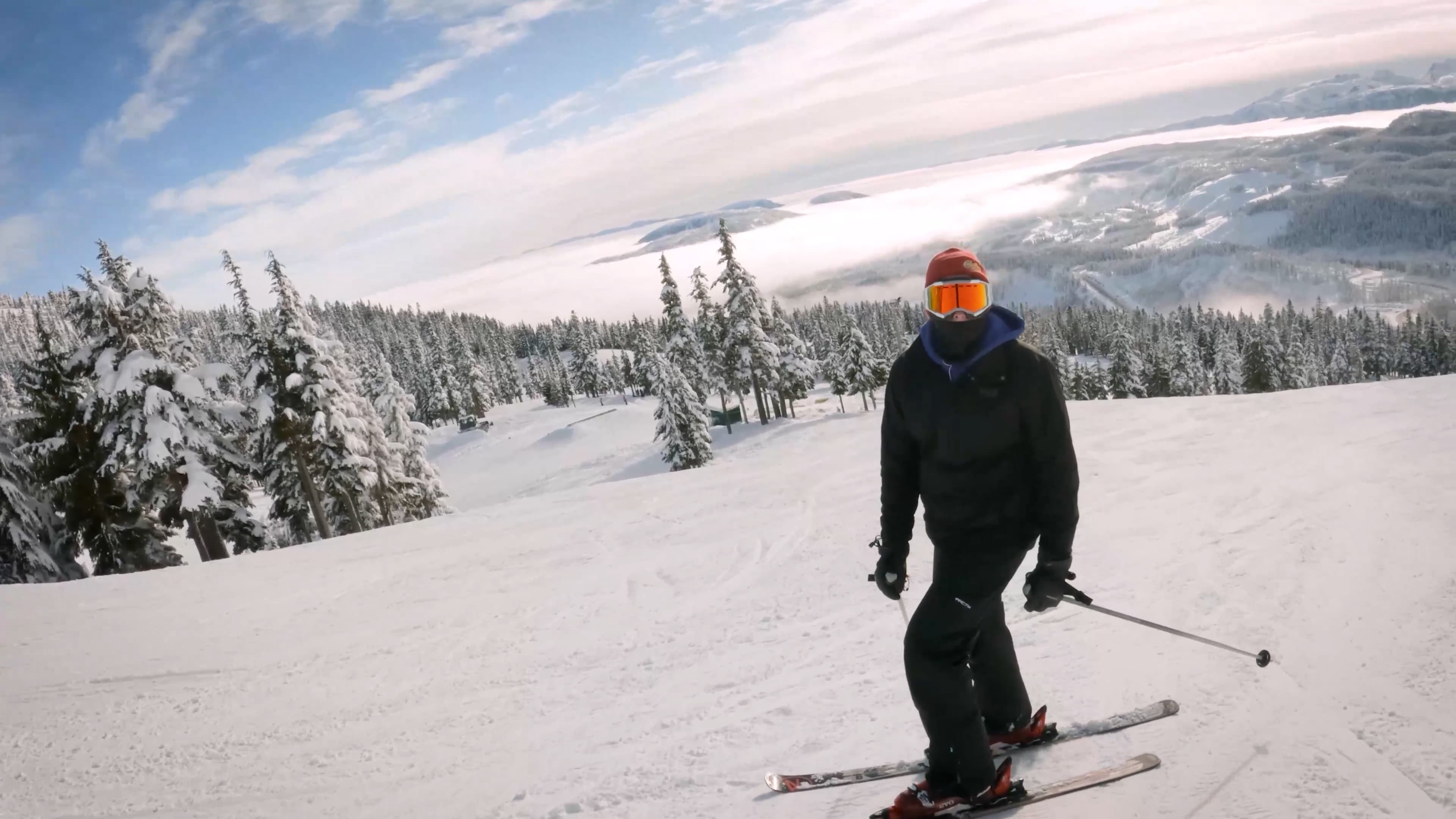 Skiing videos showcase image